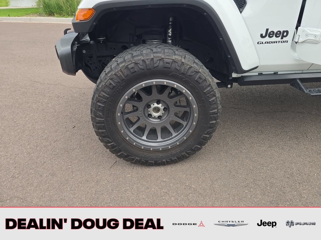 Used 2022 Jeep Gladiator Overland AWD/4WD image 28