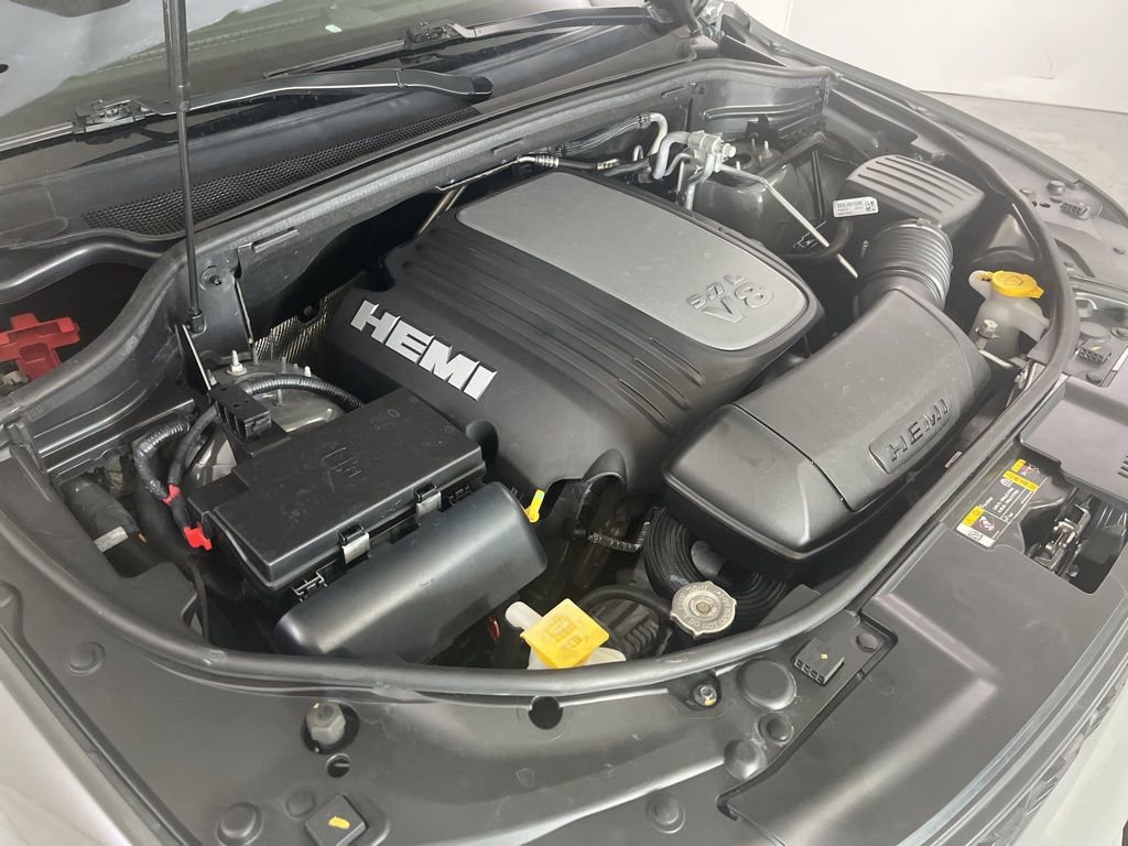 Used 2023 Dodge Durango R/T w/ Hemi Orange Plus Package image 11