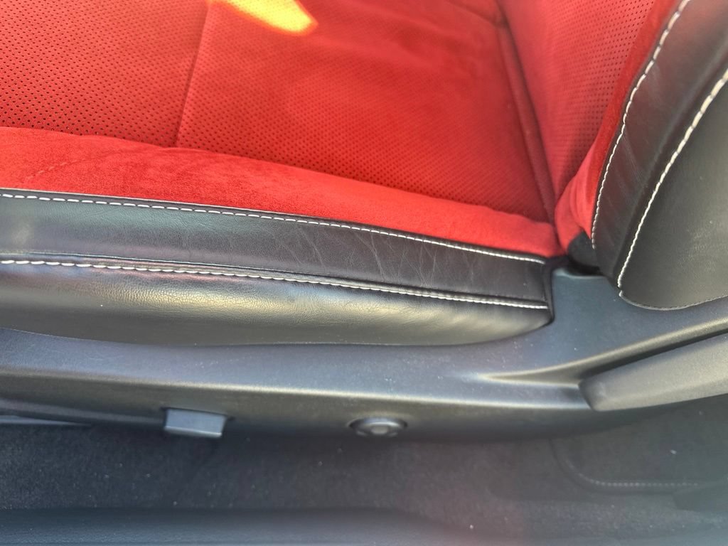 Used 2015 Dodge Challenger SRT Hellcat RWD image 5