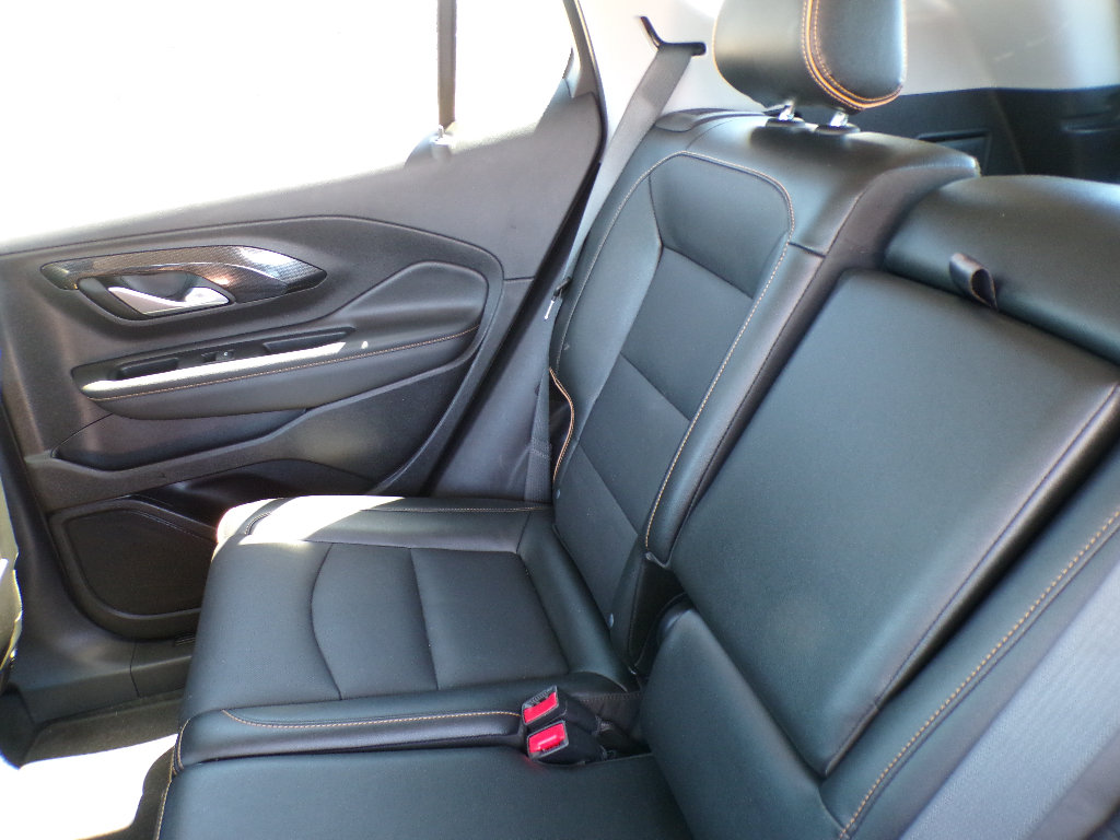 Used 2023 GMC Terrain AT4 AWD/4WD image 12