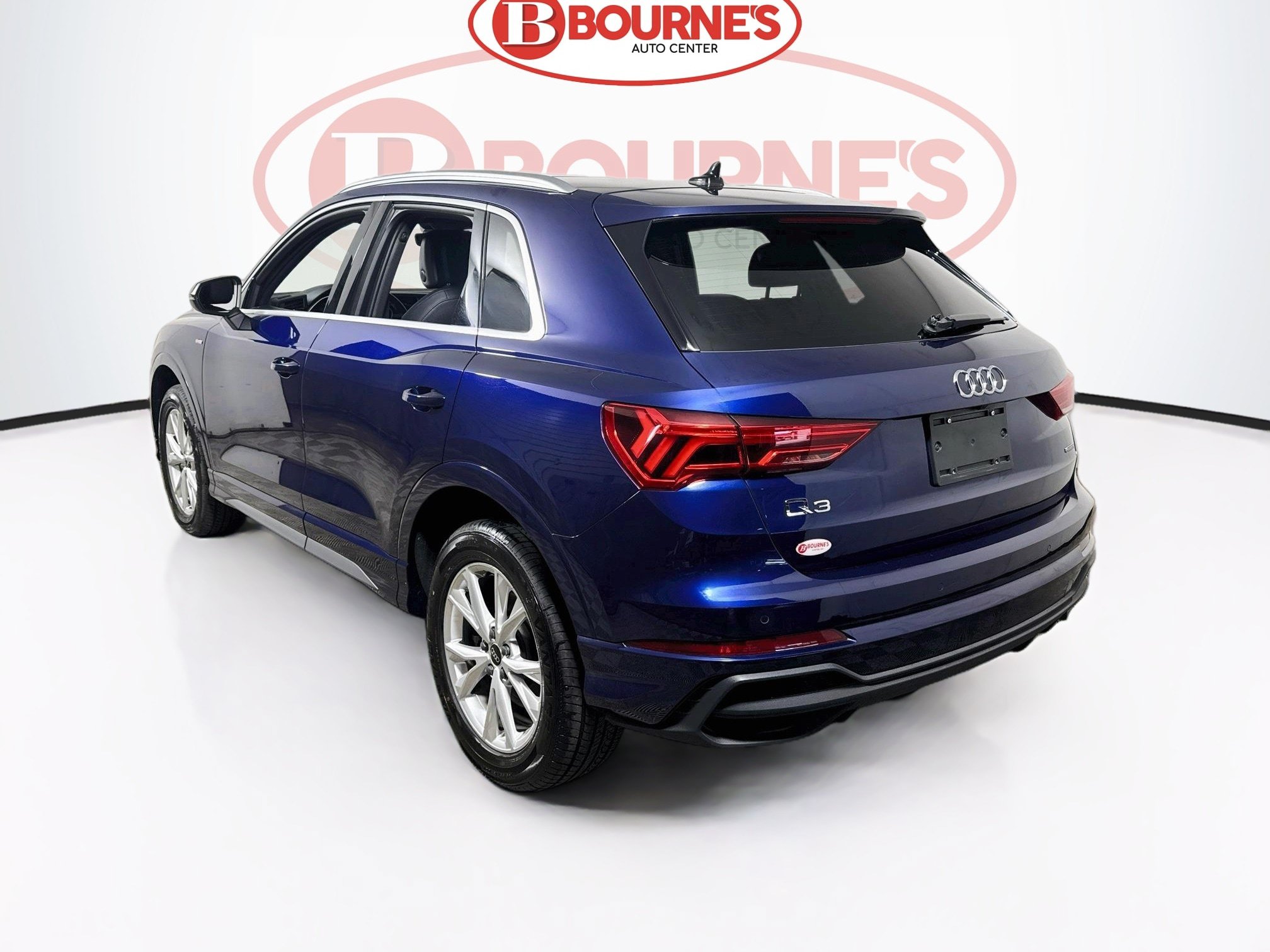 Used 2025 Audi Q3 2.0T Premium AWD/4WD image 8