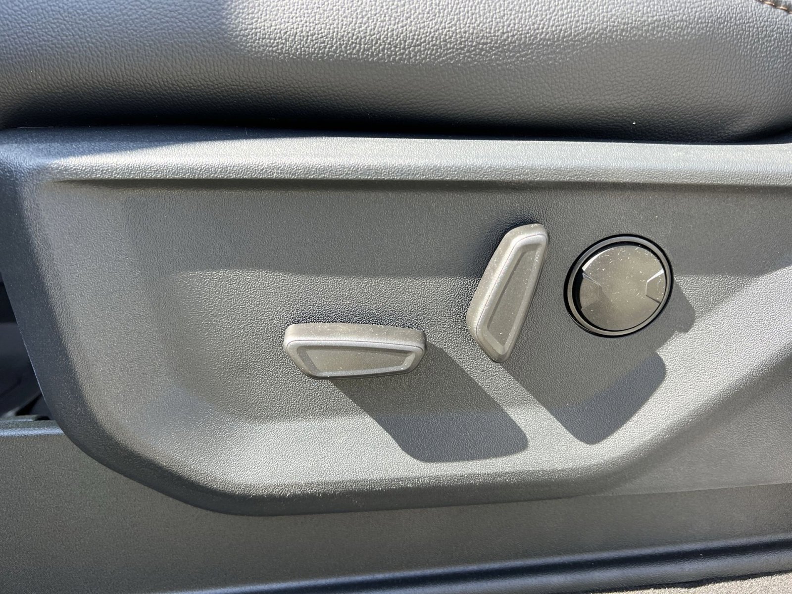 New 2026 Ford F350 Lariat AWD/4WD image 14
