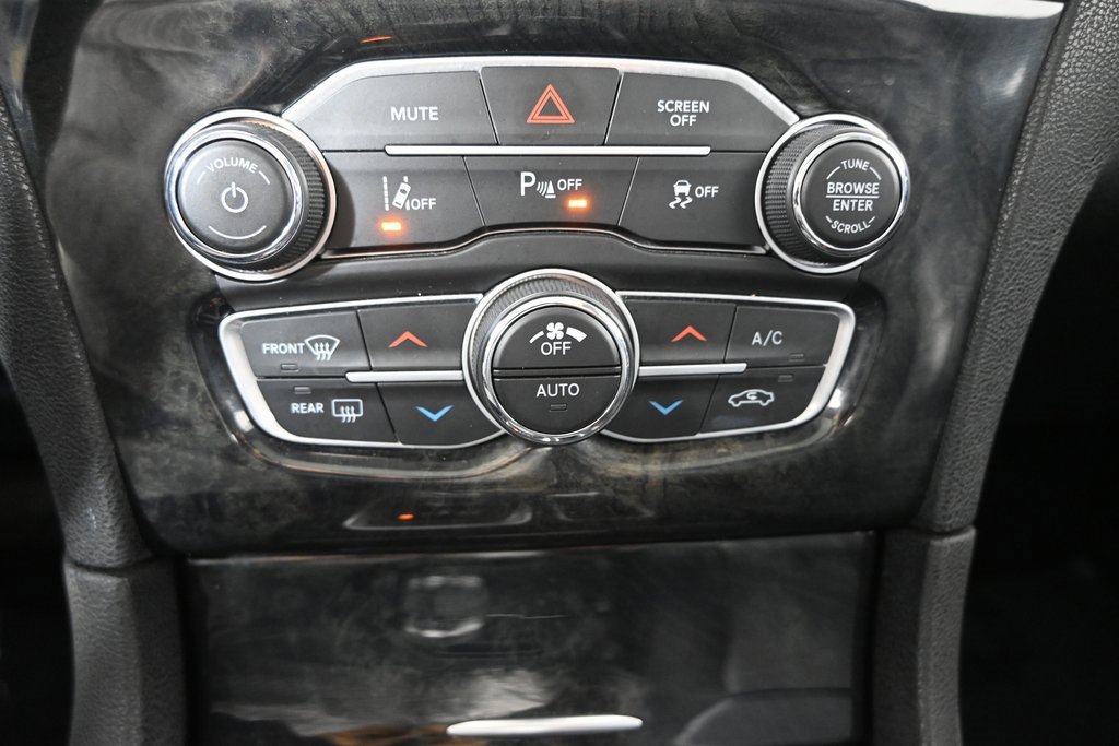 Used 2023 Chrysler 300 Touring L w/ Popular Equipment Group image 33