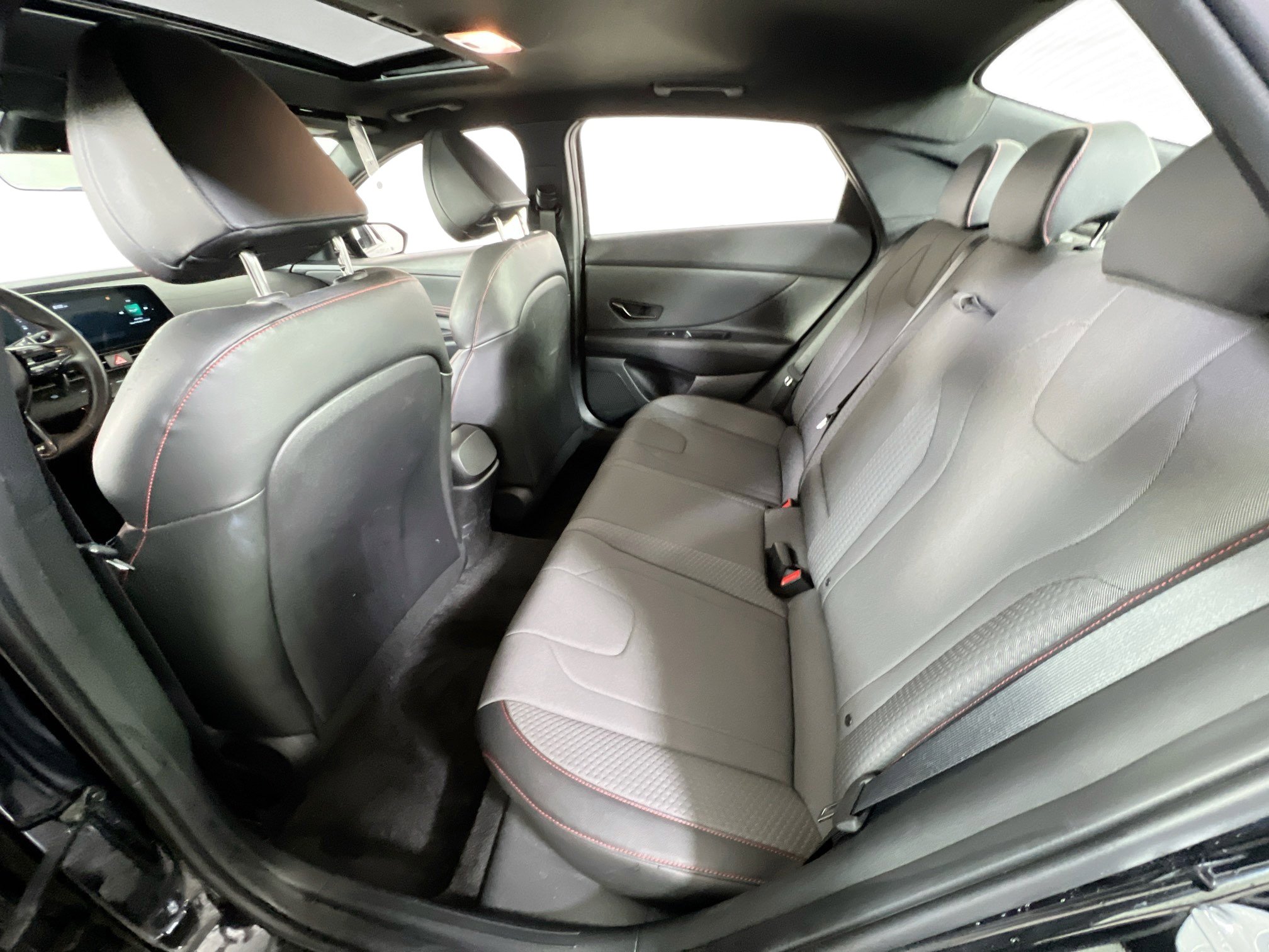 Used 2023 Hyundai Elantra N Line image 25