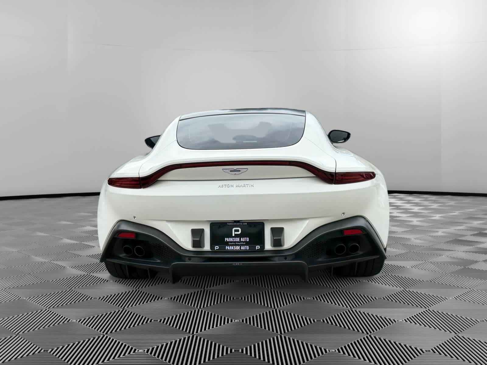 Used 2019 Aston Martin V8 Vantage Coupe RWD image 4
