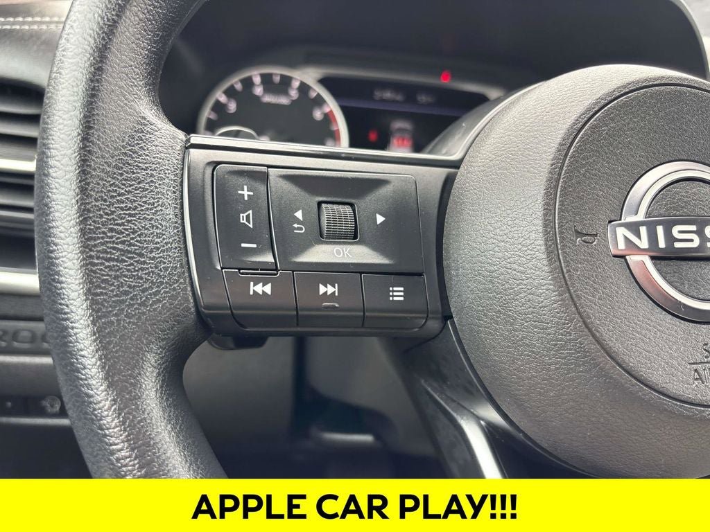 Used 2023 Nissan Rogue S AWD/4WD image 18