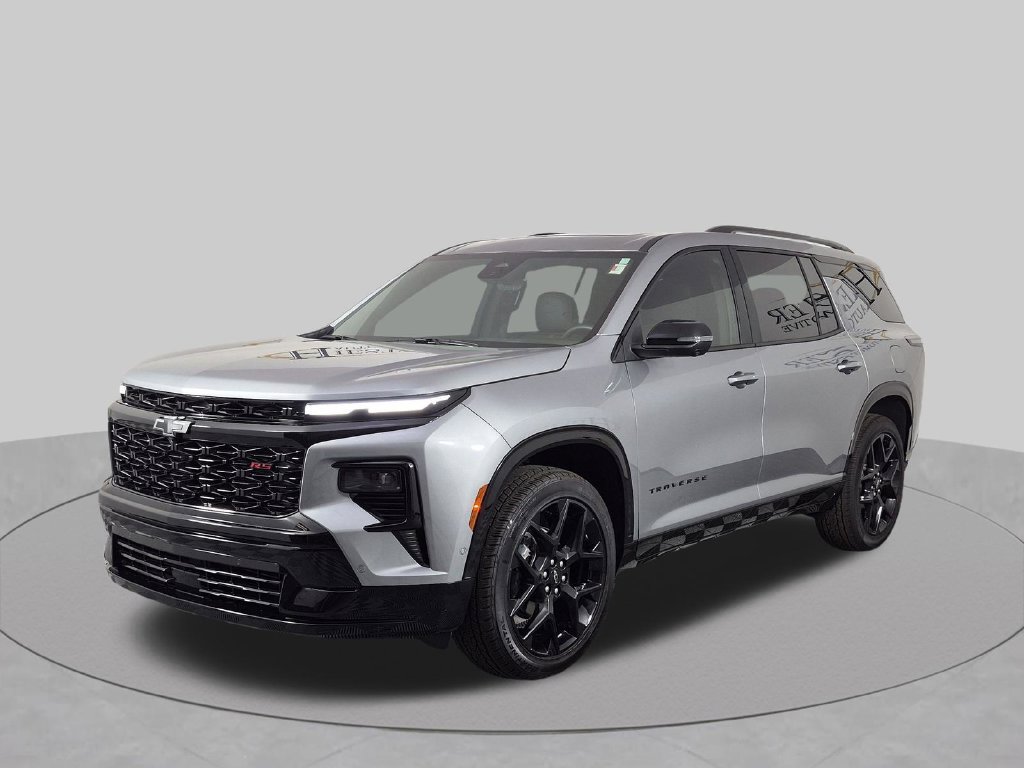 Used 2026 Chevrolet Traverse RS FWD image 9