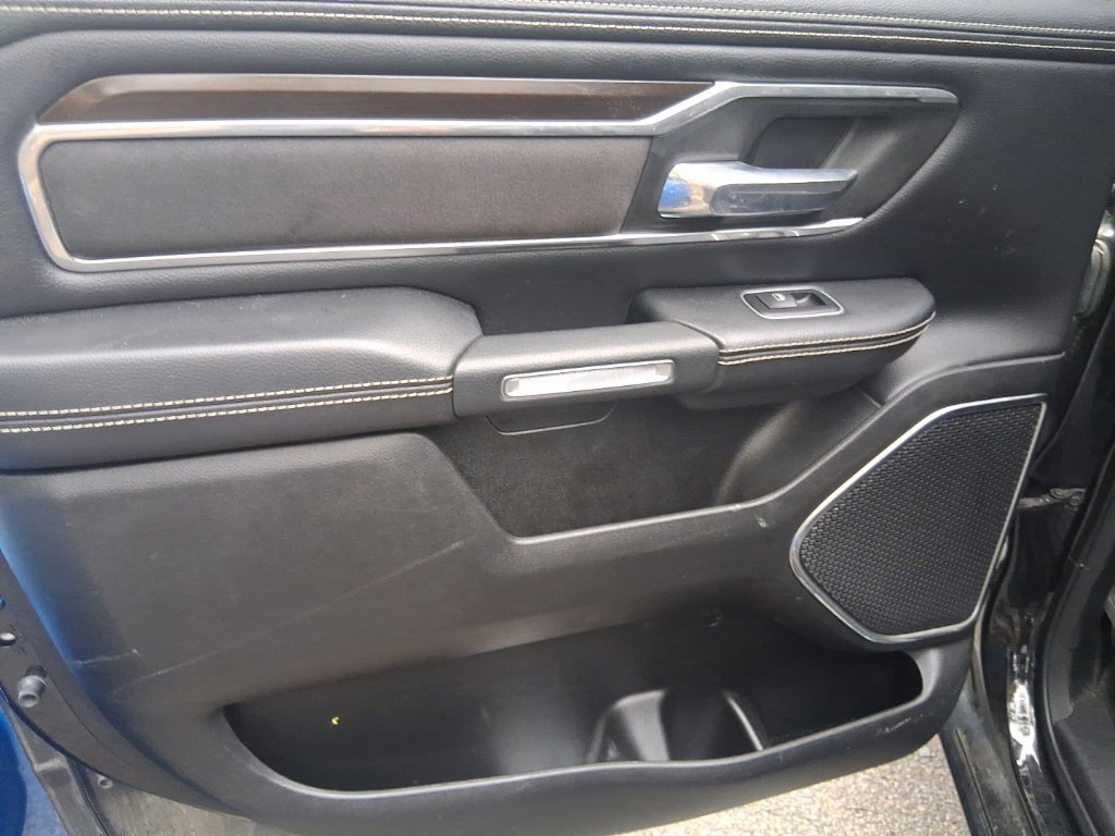 Used 2022 RAM 1500 Laramie AWD/4WD image 15