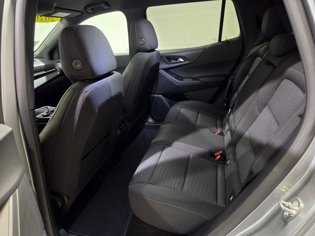 Used 2026 Chevrolet Equinox LT FWD image 20
