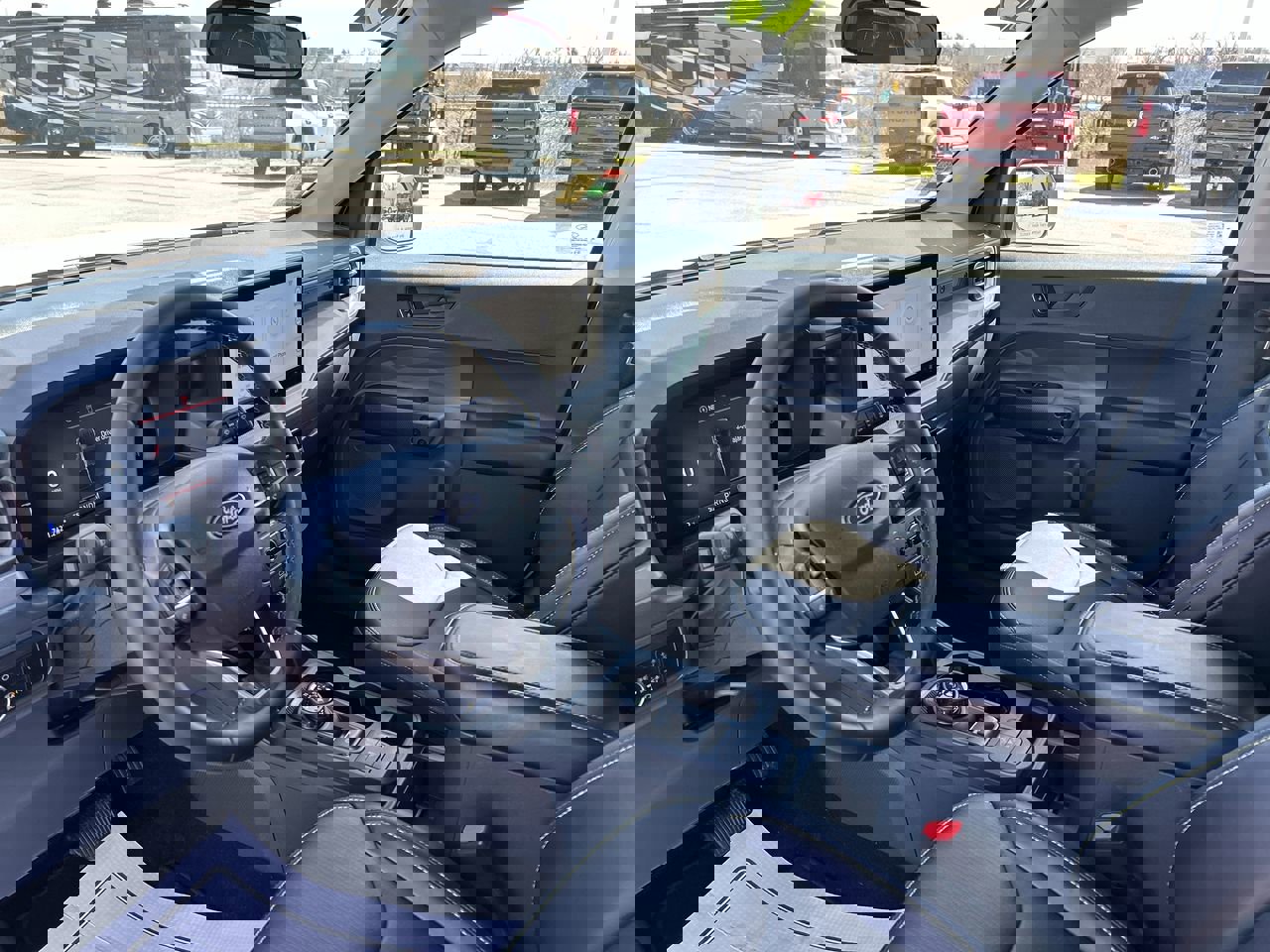 Used 2025 Ford Maverick Lobo image 24