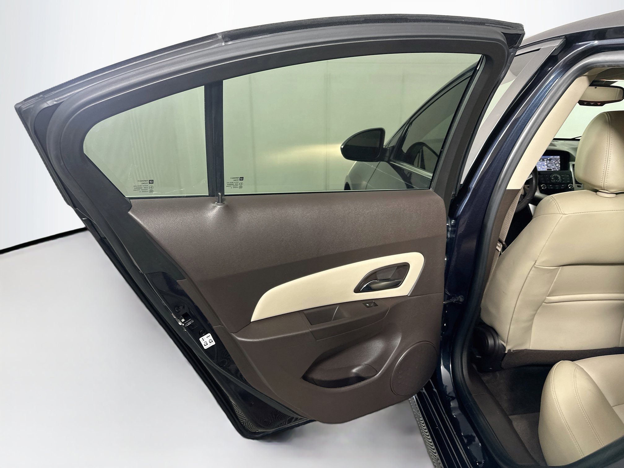 Used 2016 Chevrolet Cruze LTZ w/ Enhanced Safety Package FWD image 26