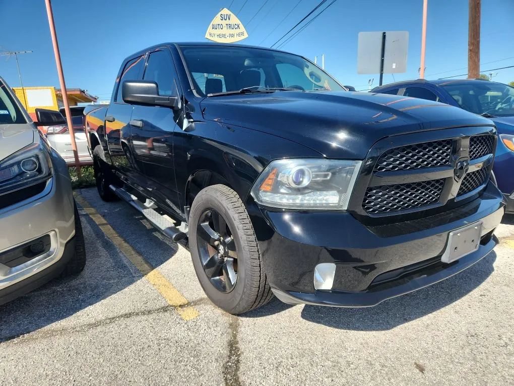 Used 2014 RAM 1500 Express w/ Black Ram 1500 Express Group RWD image 5
