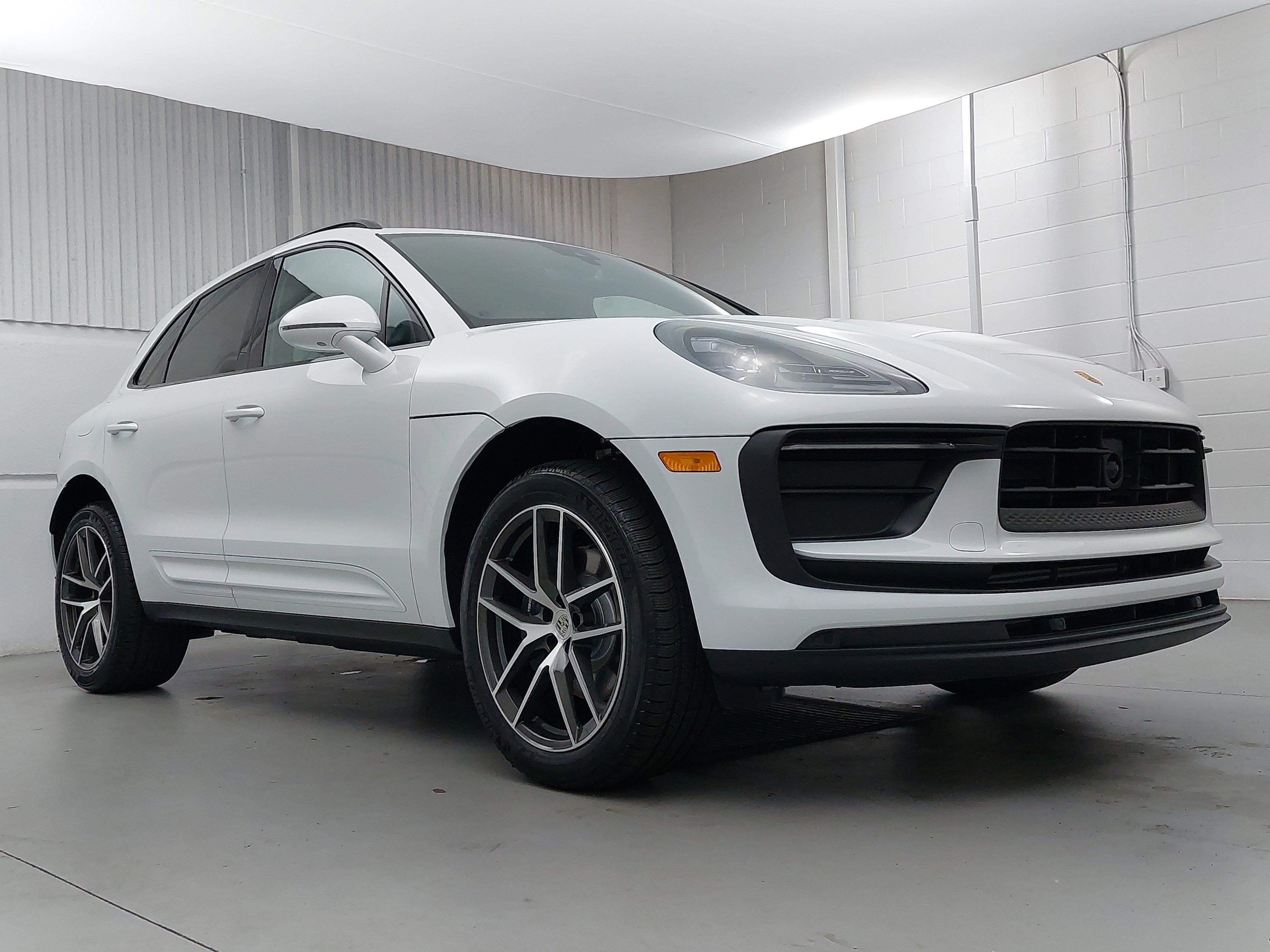 New 2026 Porsche Macan image 9
