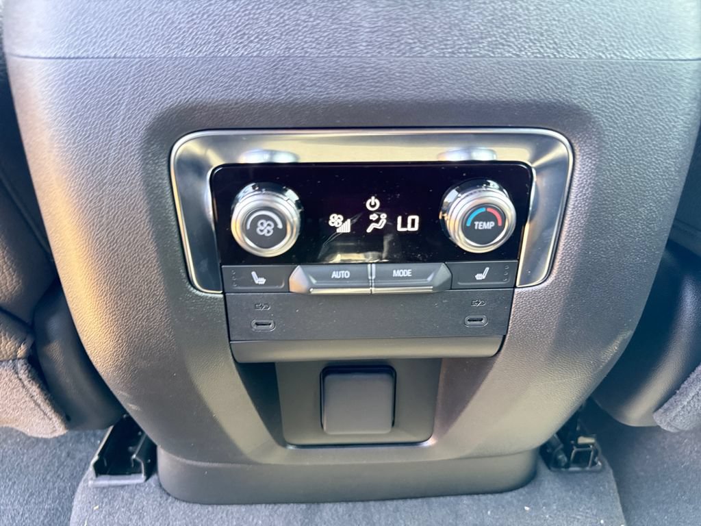 New 2026 GMC Yukon XL Denali w/ Sun & Power Step Package AWD/4WD image 40
