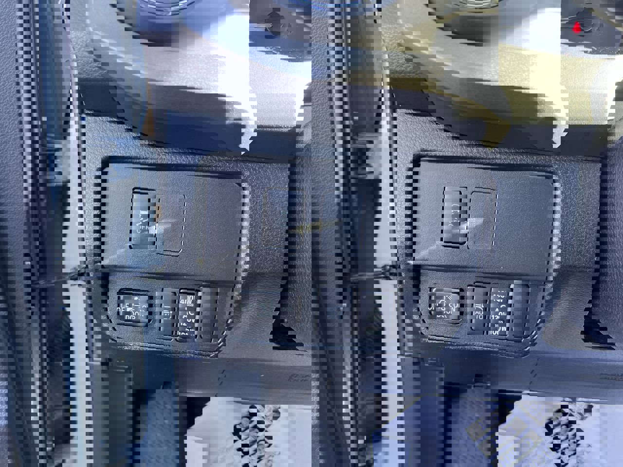 Used 2023 Toyota Tacoma TRD Off-Road image 28