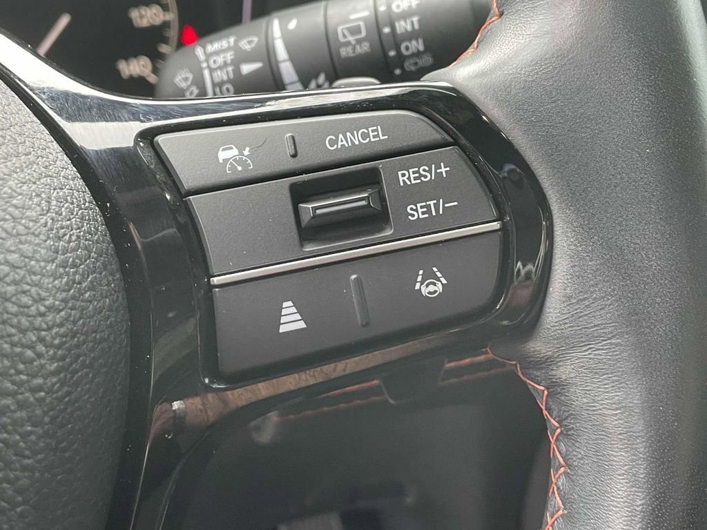 Used 2025 Honda Pilot Sport image 20