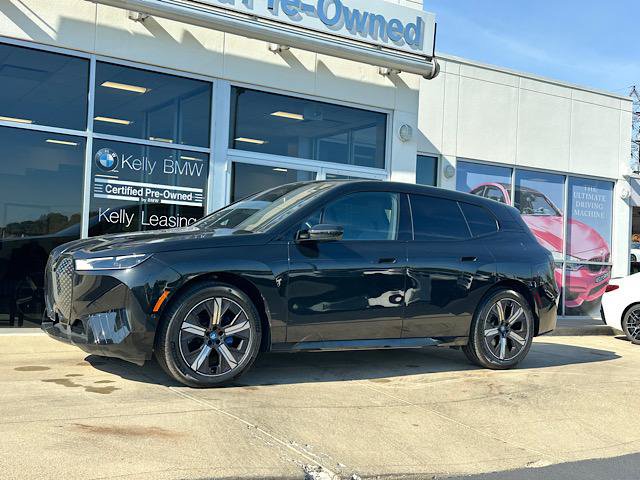 Used 2025 BMW iX xDrive50 AWD/4WD image 4