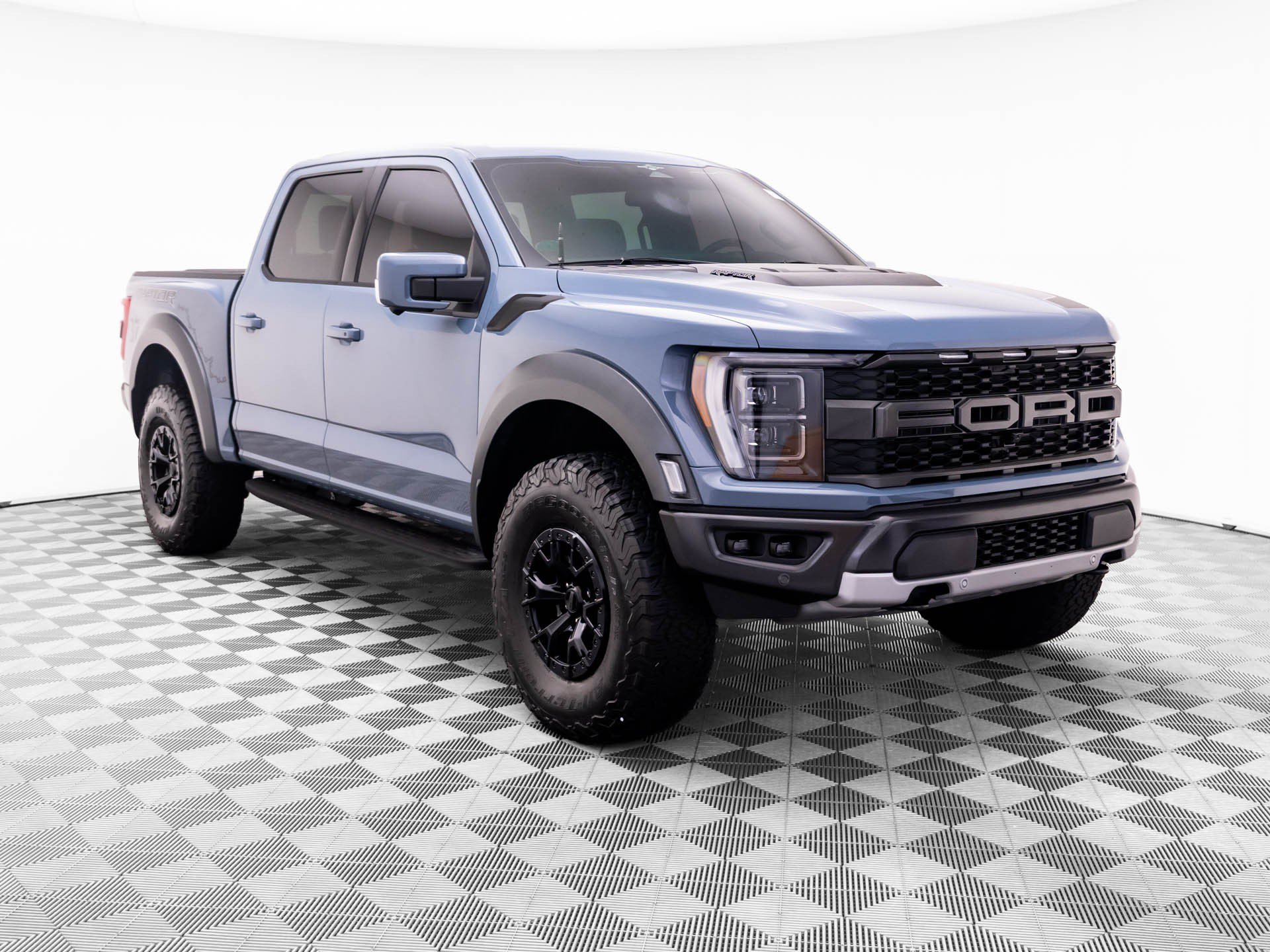 Used 2023 Ford F150 Raptor w/ Raptor 37 Performance Package AWD/4WD image 7