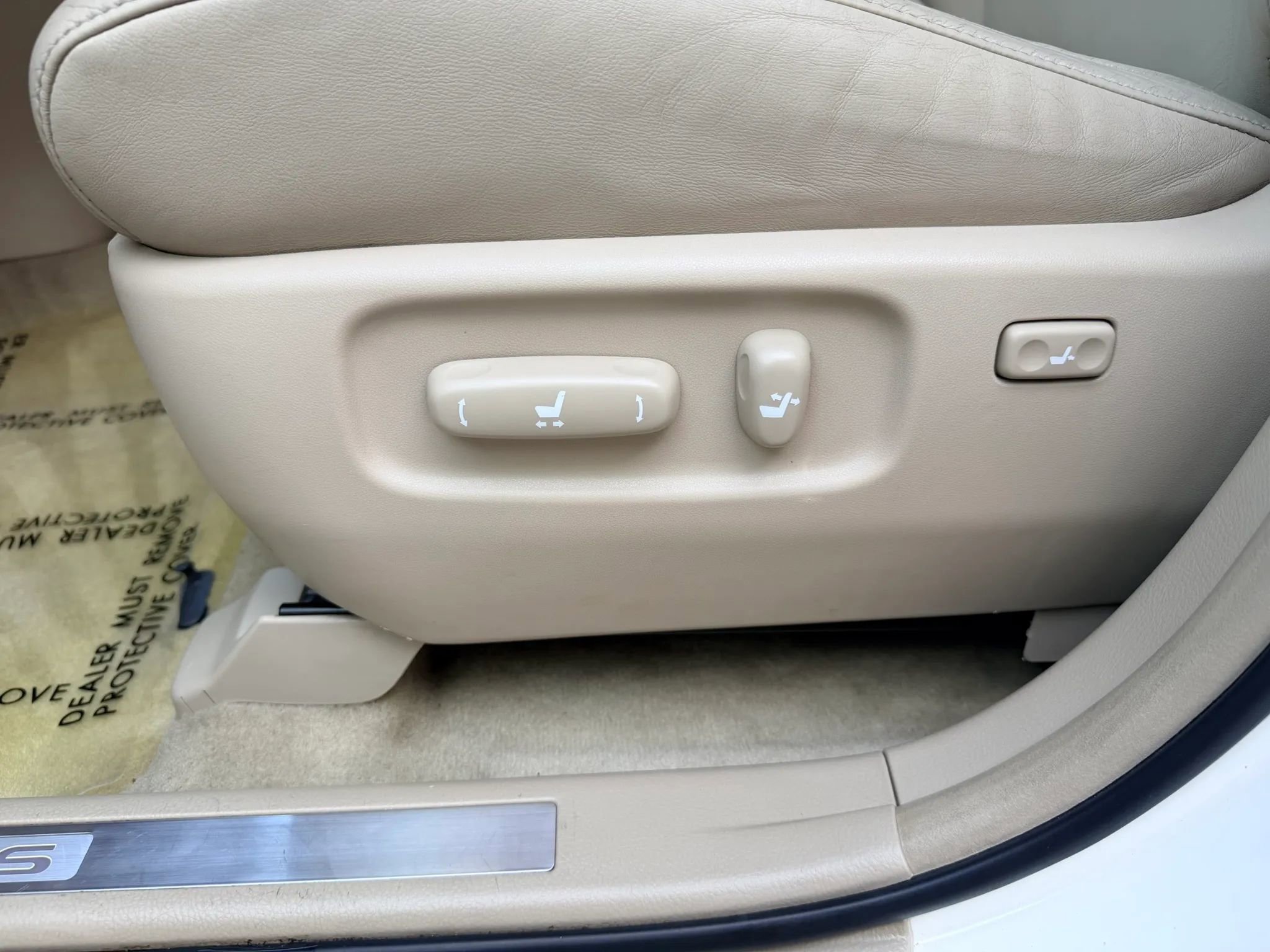Used 2005 Lexus RX 330 FWD image 25