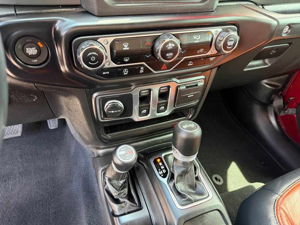 Used 2021 Jeep Wrangler Sport S AWD/4WD image 13