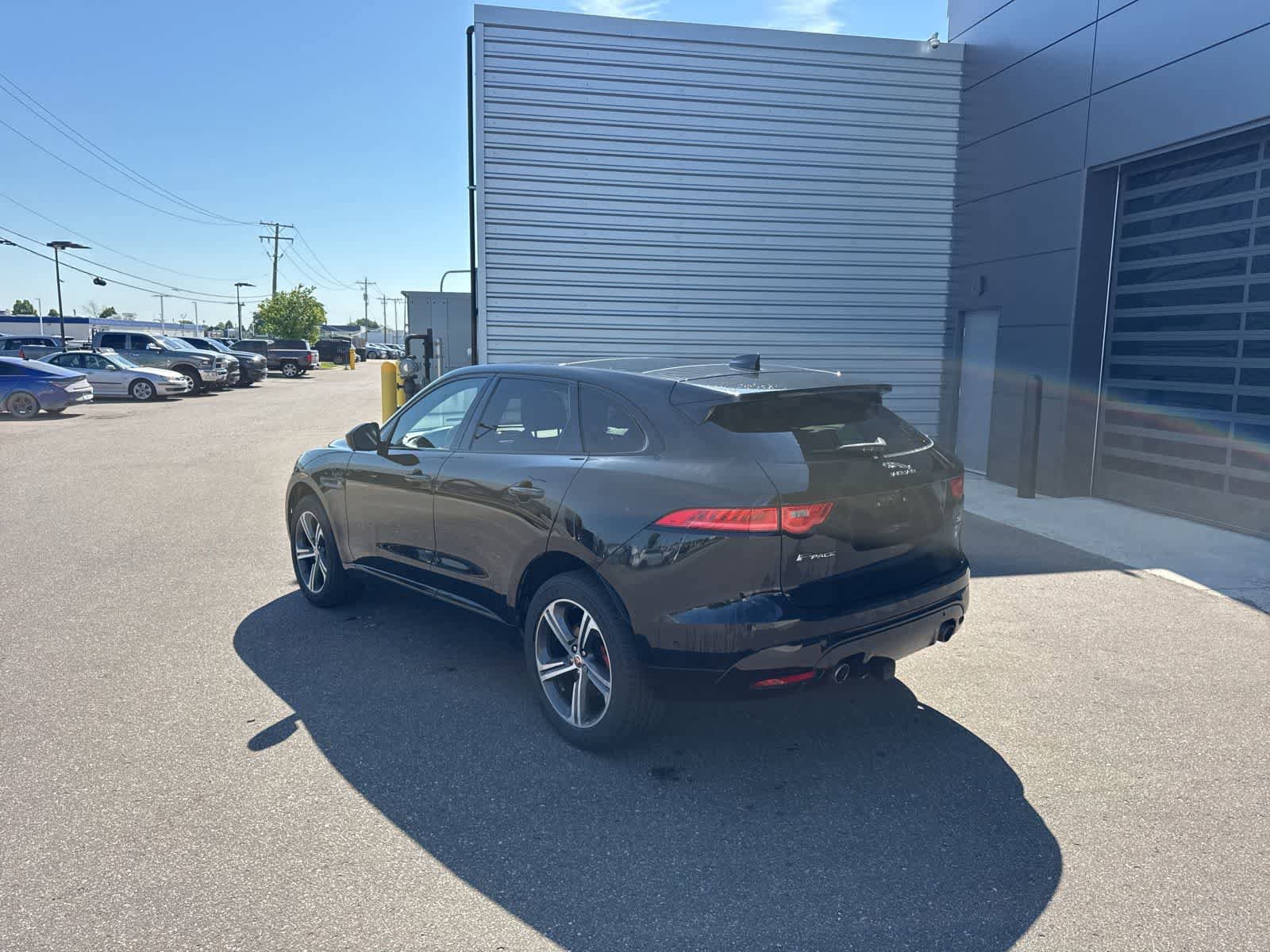 Used 2018 Jaguar F-PACE S AWD/4WD image 3
