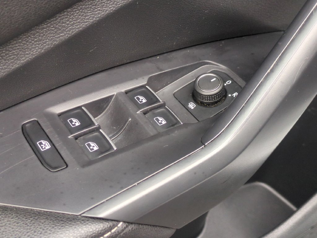 Used 2025 Volkswagen Jetta S FWD image 13
