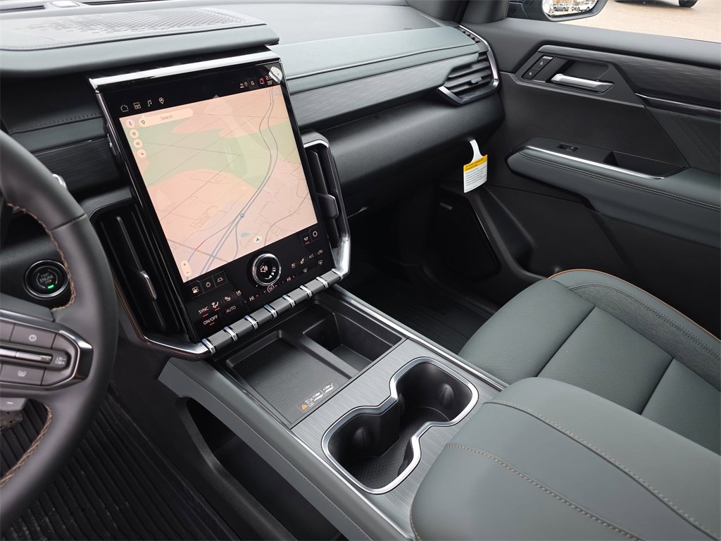 New 2026 GMC Acadia AT4 w/ Luxury Package image 26