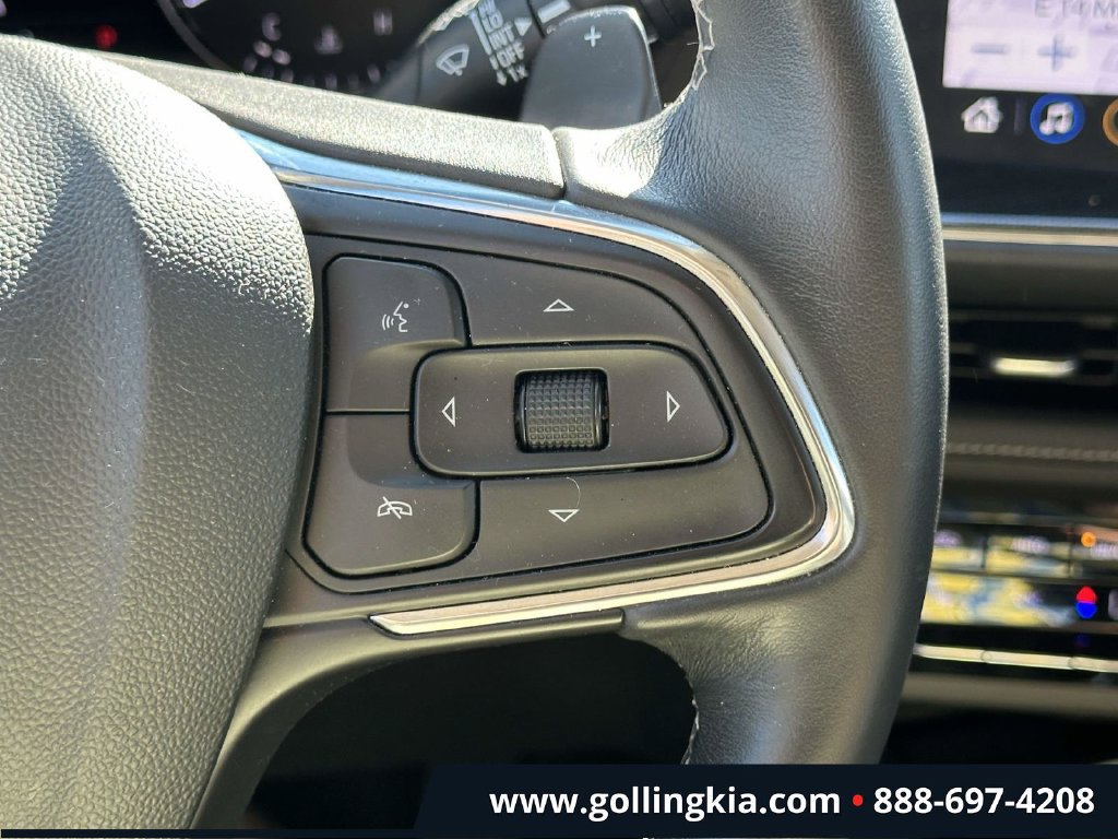 Used 2021 Buick Envision Essence w/ Technology Package I AWD/4WD image 23