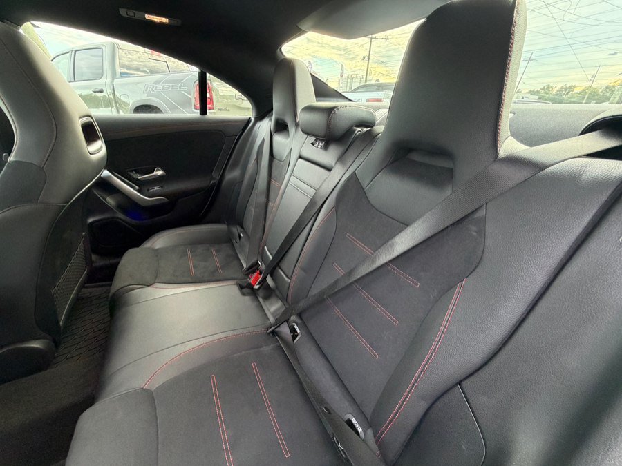Used 2023 Mercedes-Benz CLA 250 4MATIC image 29