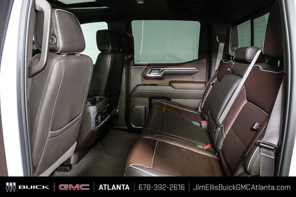 Used 2025 GMC Sierra 1500 Denali w/ Technology Package AWD/4WD image 19
