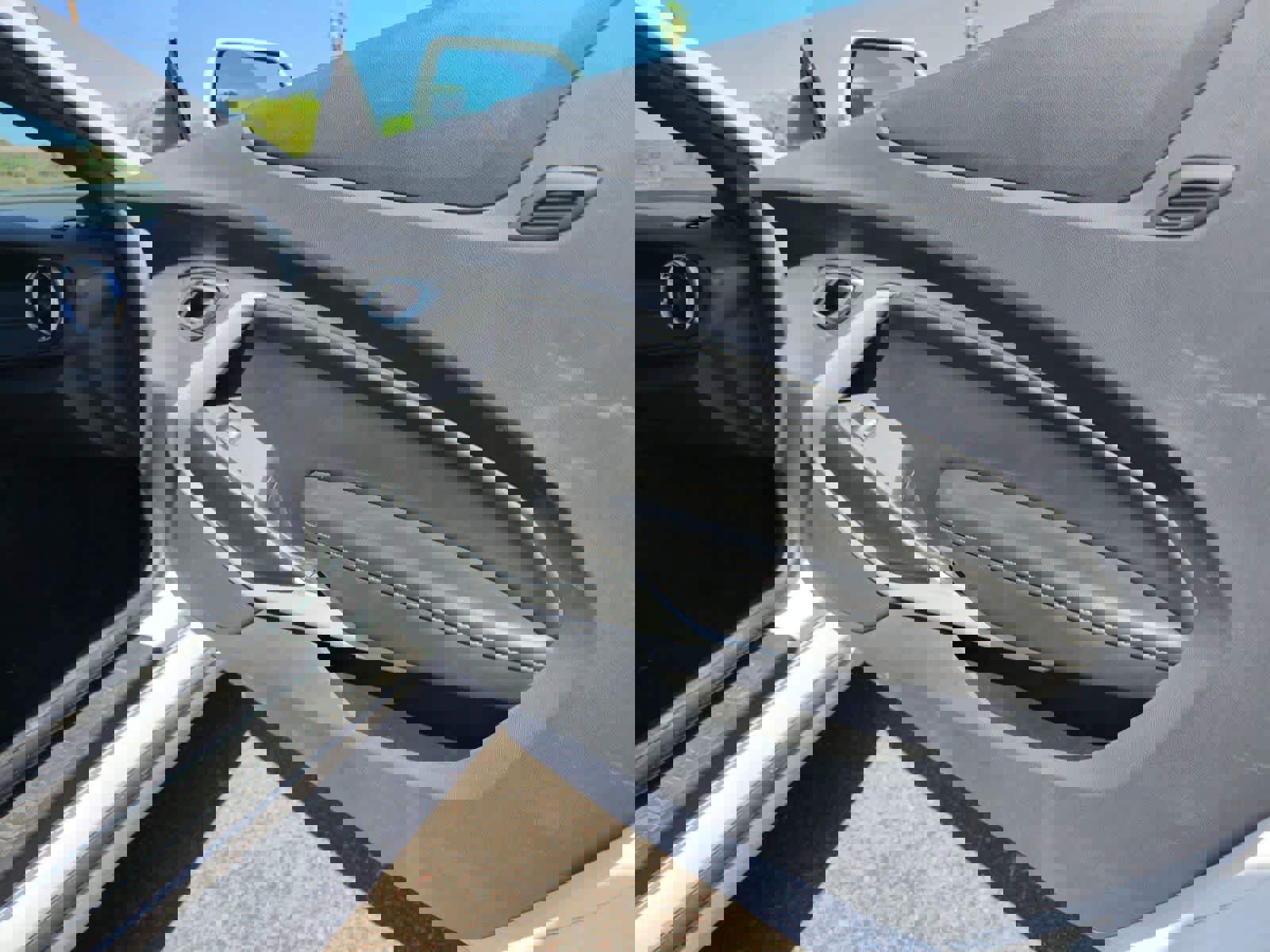 Used 2023 Chevrolet Camaro LT RWD image 15