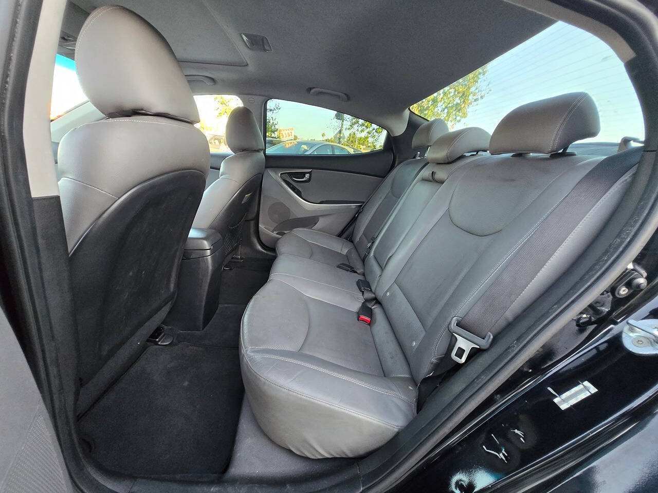 Used 2012 Hyundai Elantra Limited w/ Technology Pkg 5 FWD image 24