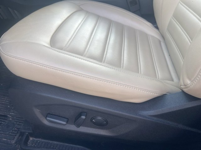 Used 2023 Ford Edge SEL w/ Convenience Package image 9