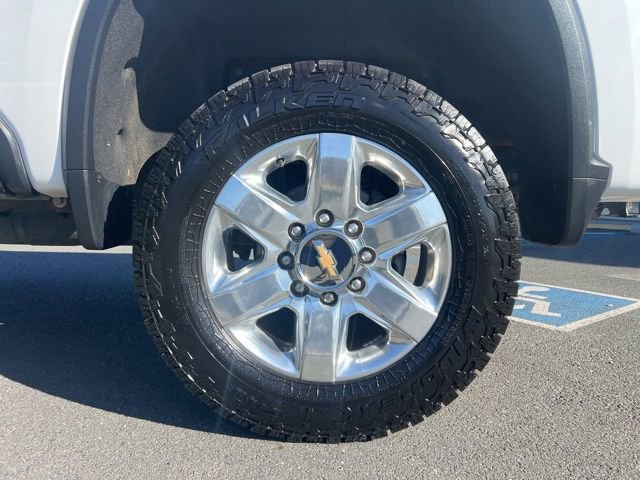 Used 2022 Chevrolet Silverado 2500 LTZ w/ LTZ Premium Package AWD/4WD image 12