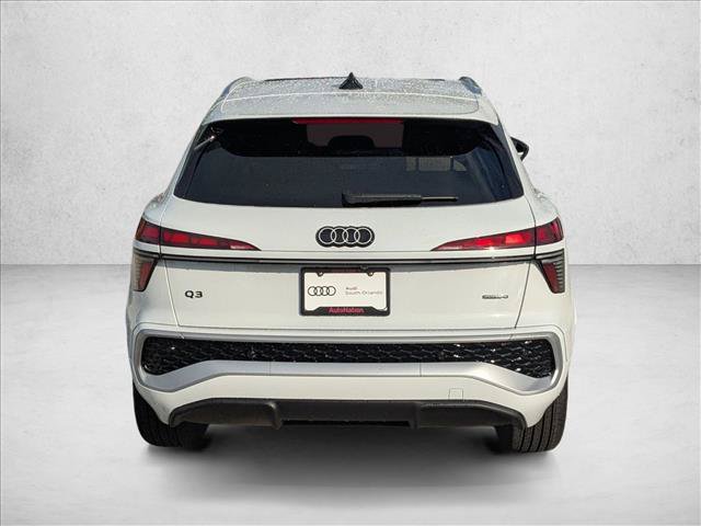 New 2026 Audi Q3 quattro 2.0T w/ Technology Package AWD/4WD image 6