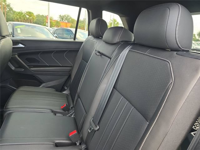 Used 2024 Volkswagen Tiguan SE R-Line FWD image 13
