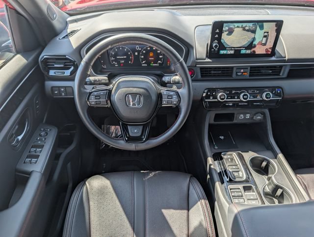 Used 2025 Honda Pilot Black Edition image 19