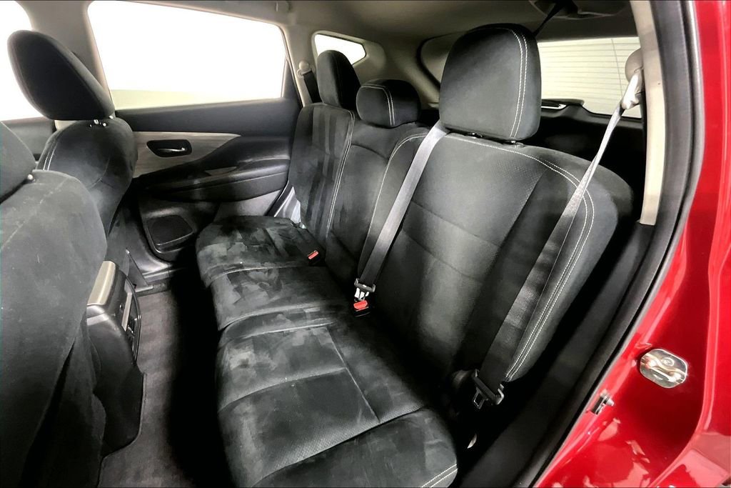 Used 2017 Nissan Murano SV image 25