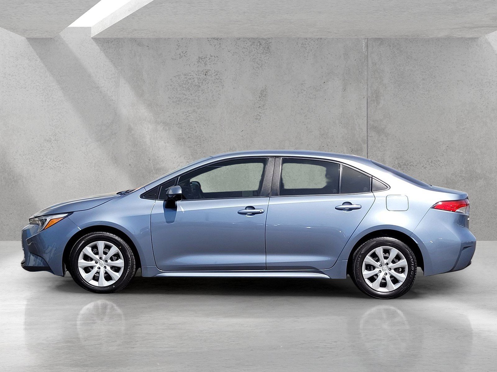 Used 2023 Toyota Corolla LE FWD image 8