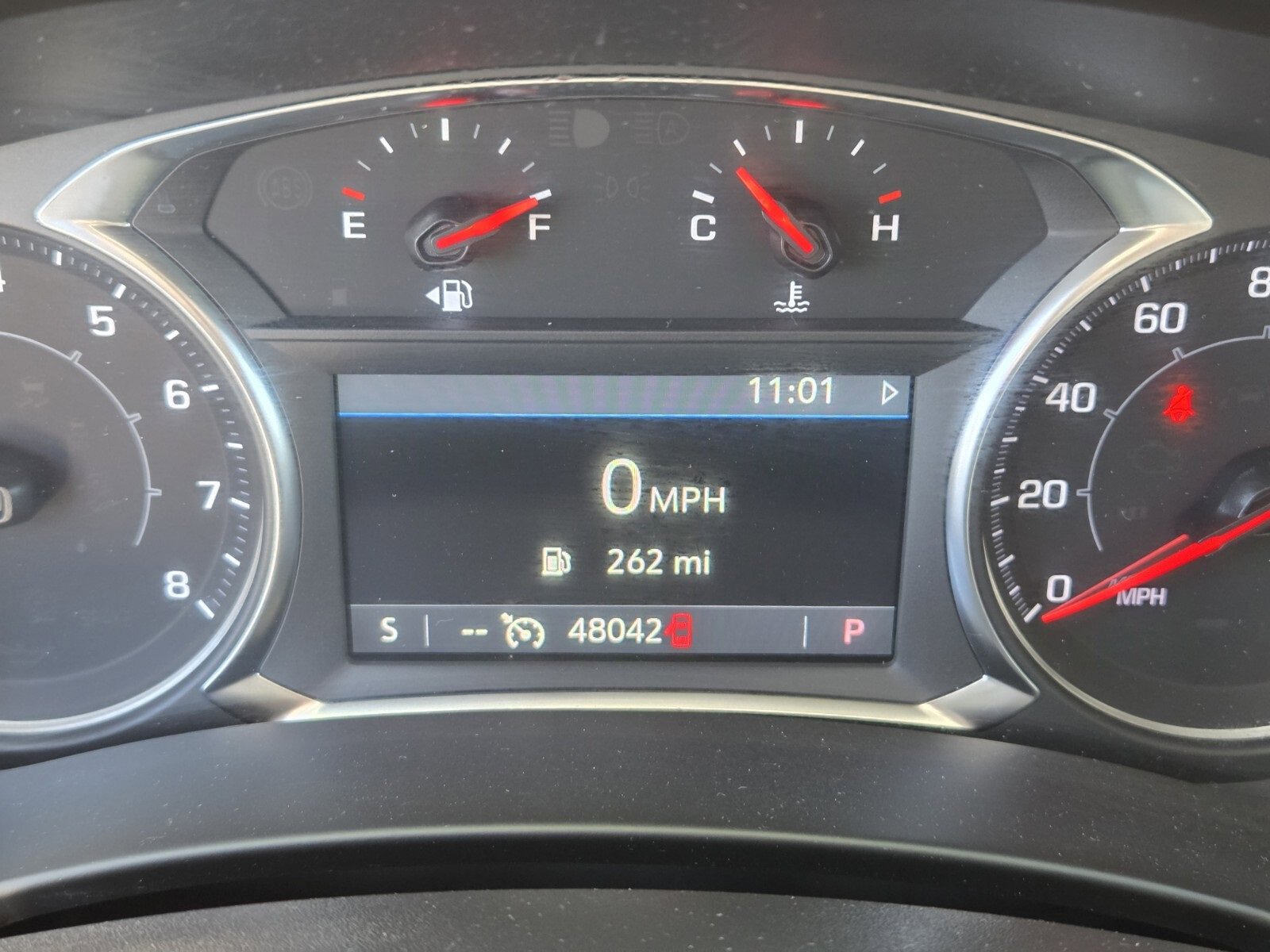 Used 2024 GMC Terrain SLT image 19