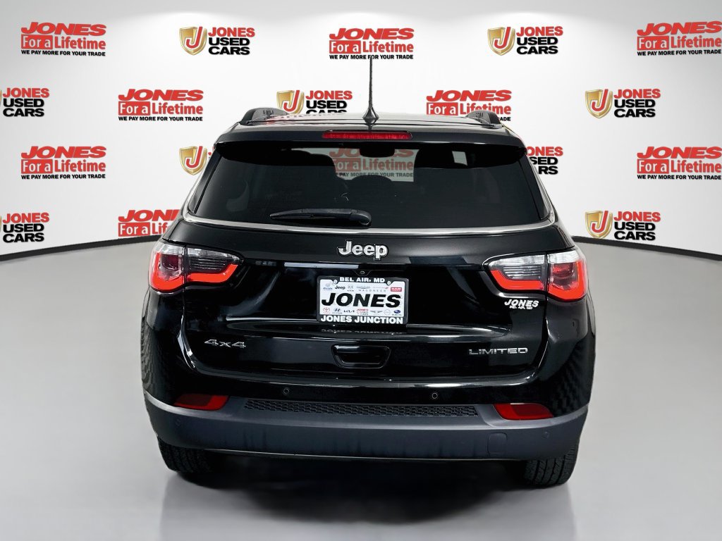 Used 2018 Jeep Compass Limited AWD/4WD image 15