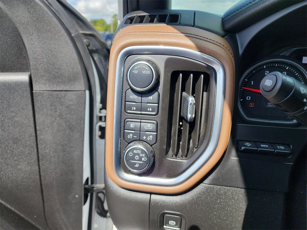 Used 2020 Chevrolet Silverado 2500 High Country w/ Z71 Off-Road Package image 23