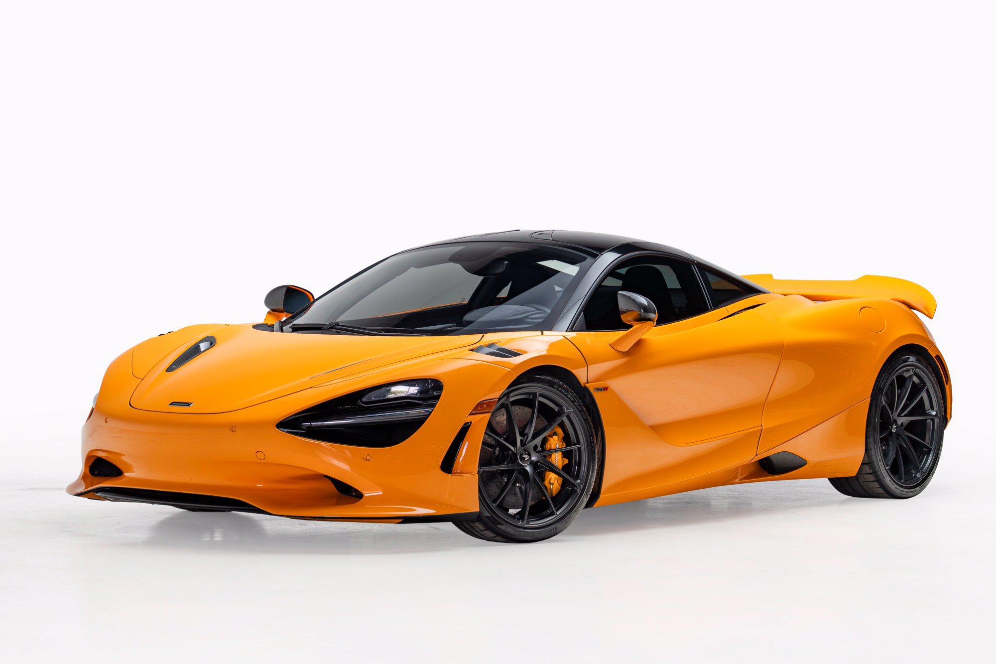 Used 2024 McLaren 750S RWD image 4