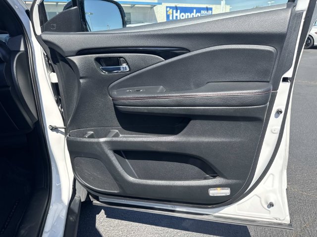 Used 2024 Honda Ridgeline Black Edition image 35