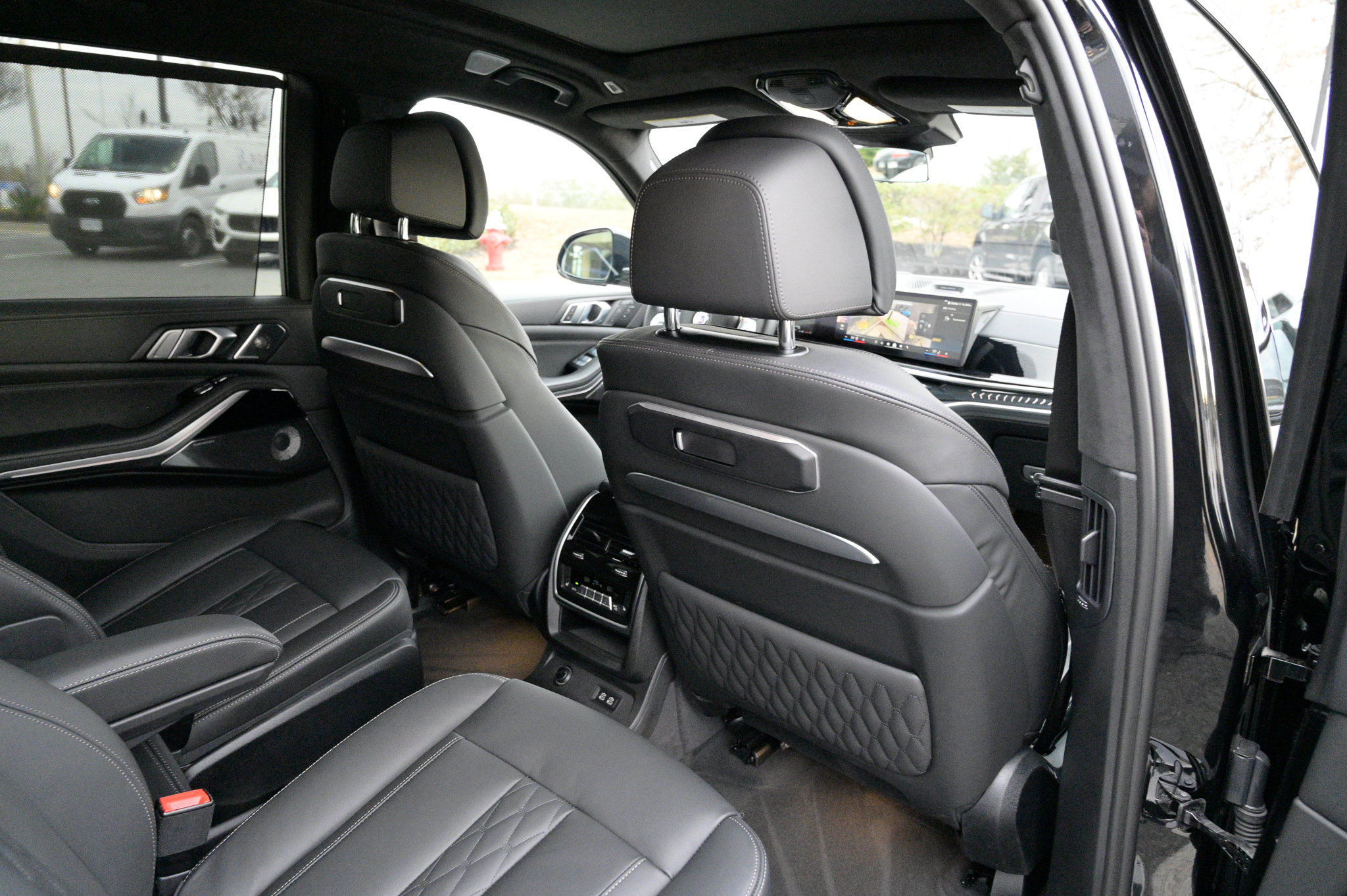 Used 2025 BMW ALPINA XB7 image 50