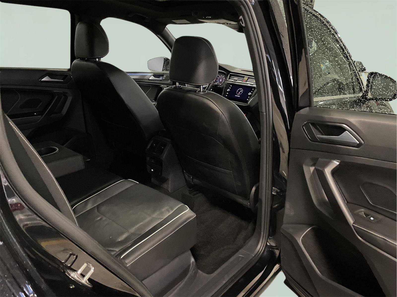 Used 2023 Volkswagen Tiguan SEL R-Line image 19