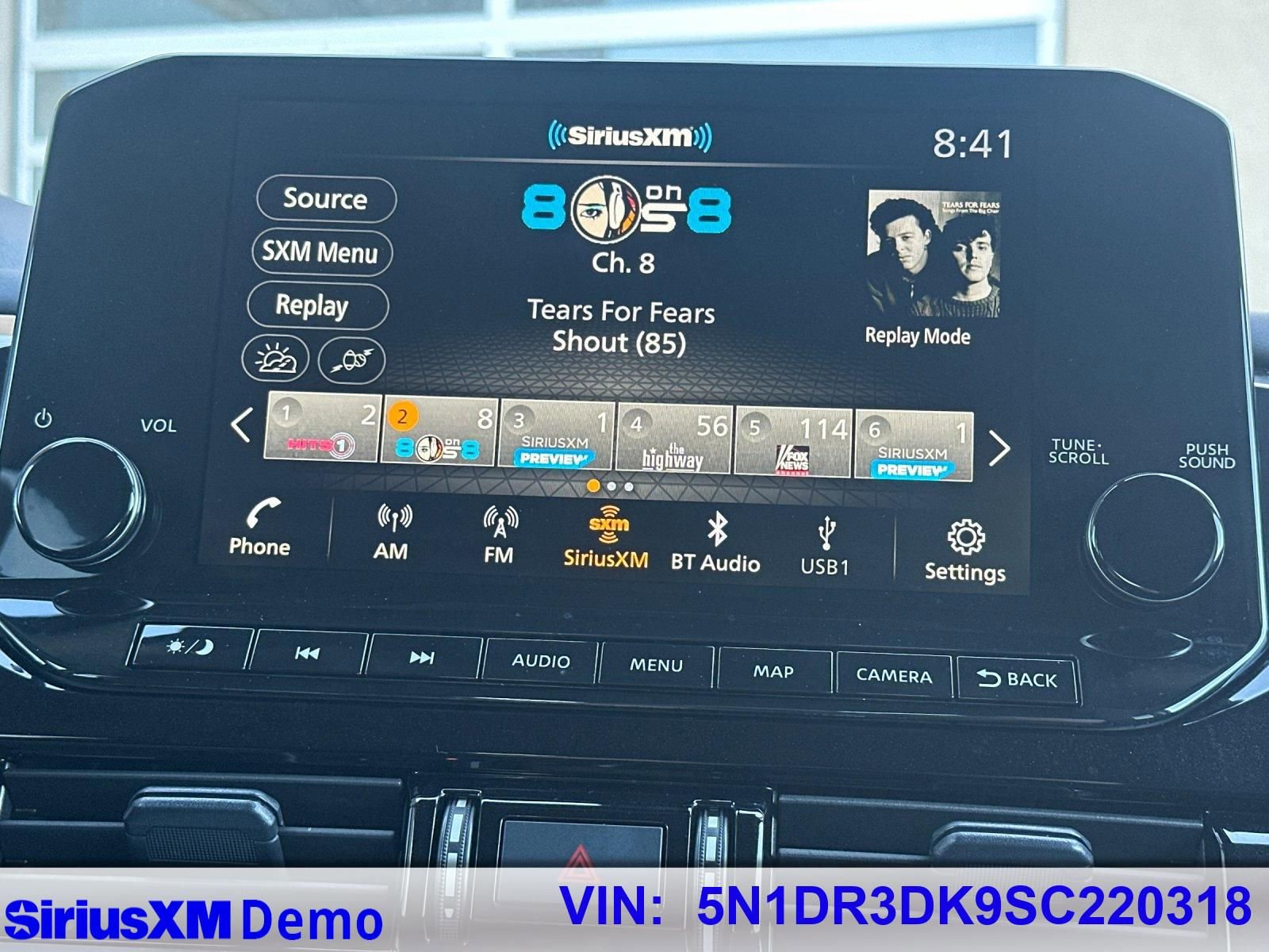 Used 2025 Nissan Pathfinder Platinum image 35