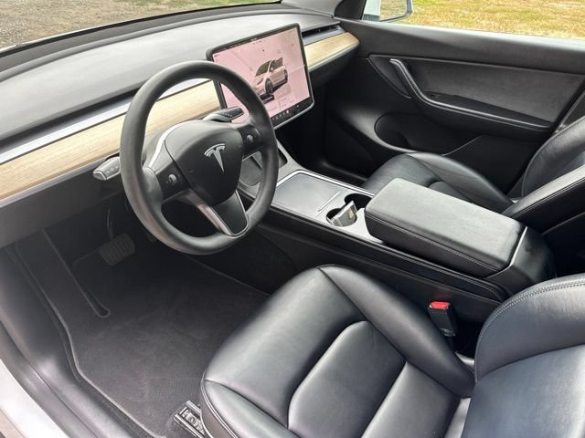 Used 2022 Tesla Model Y Long Range AWD/4WD image 13