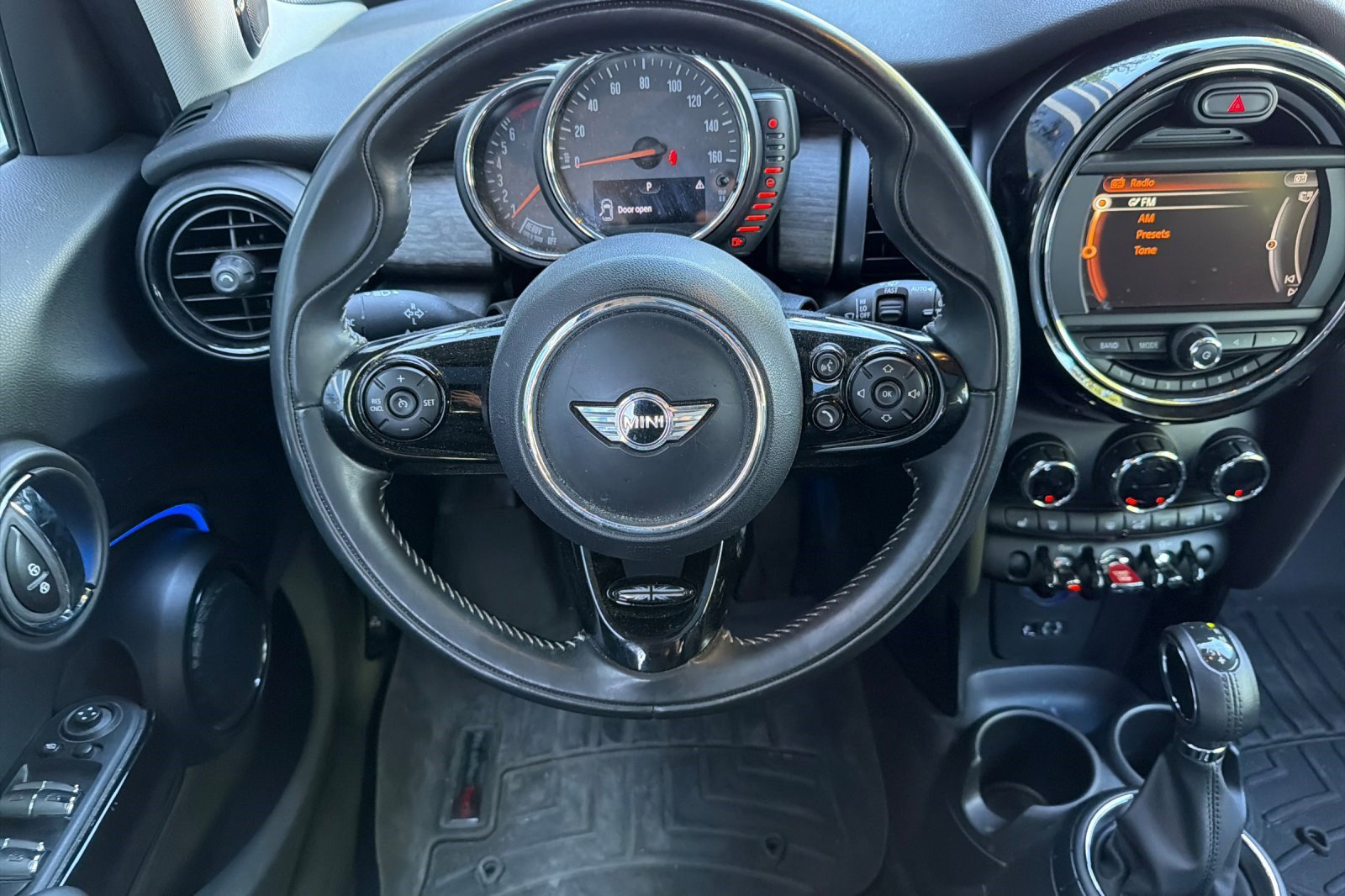 Used 2017 MINI Cooper S image 18