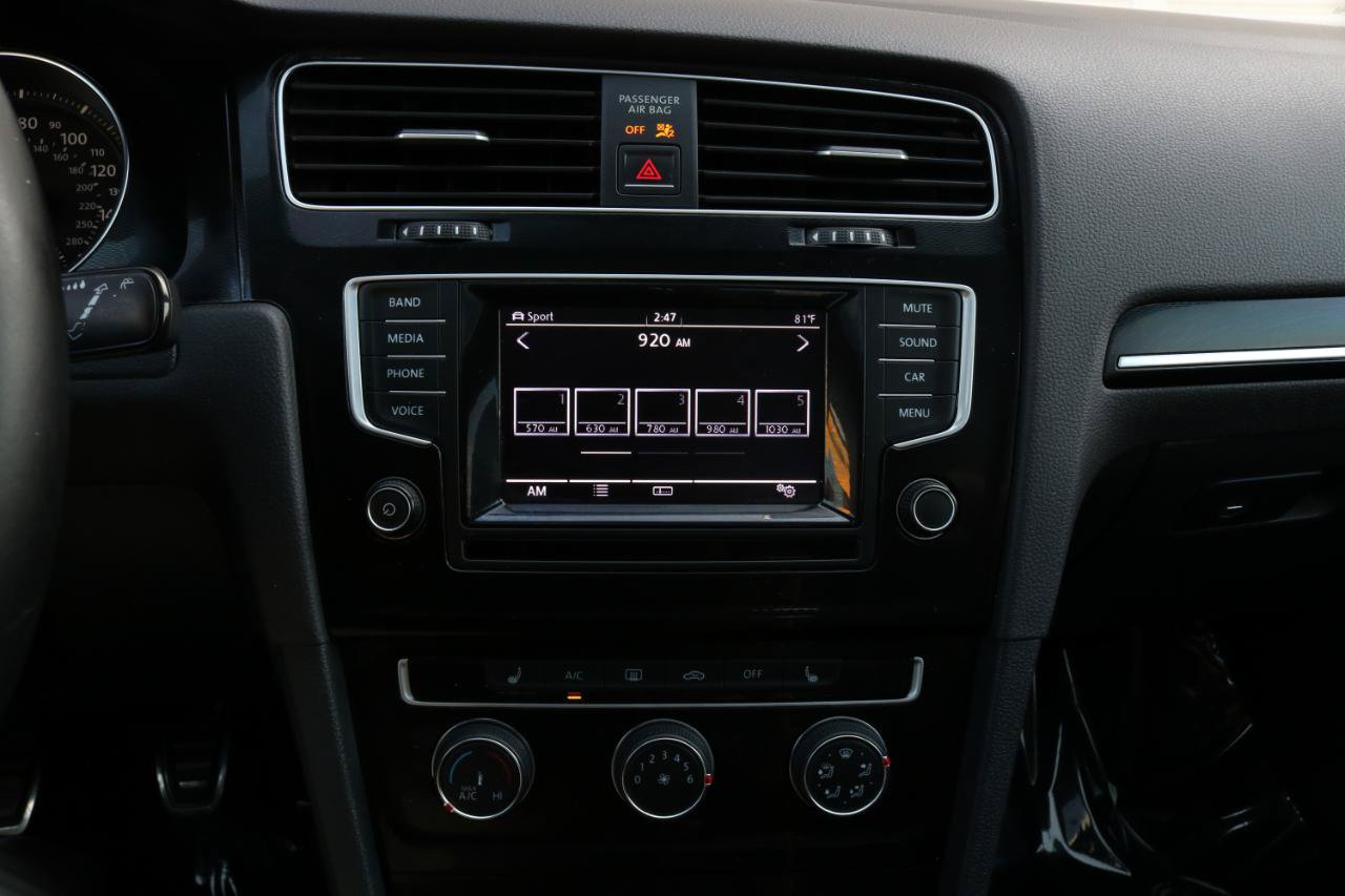 Used 2015 Volkswagen GTI SE w/ Lighting Package (SEL) FWD image 38